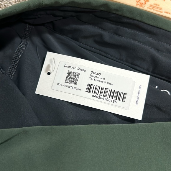 NWT Outdoor Voices The Exercise 3” Skort Evergreen Medium - Picture 9 of 13